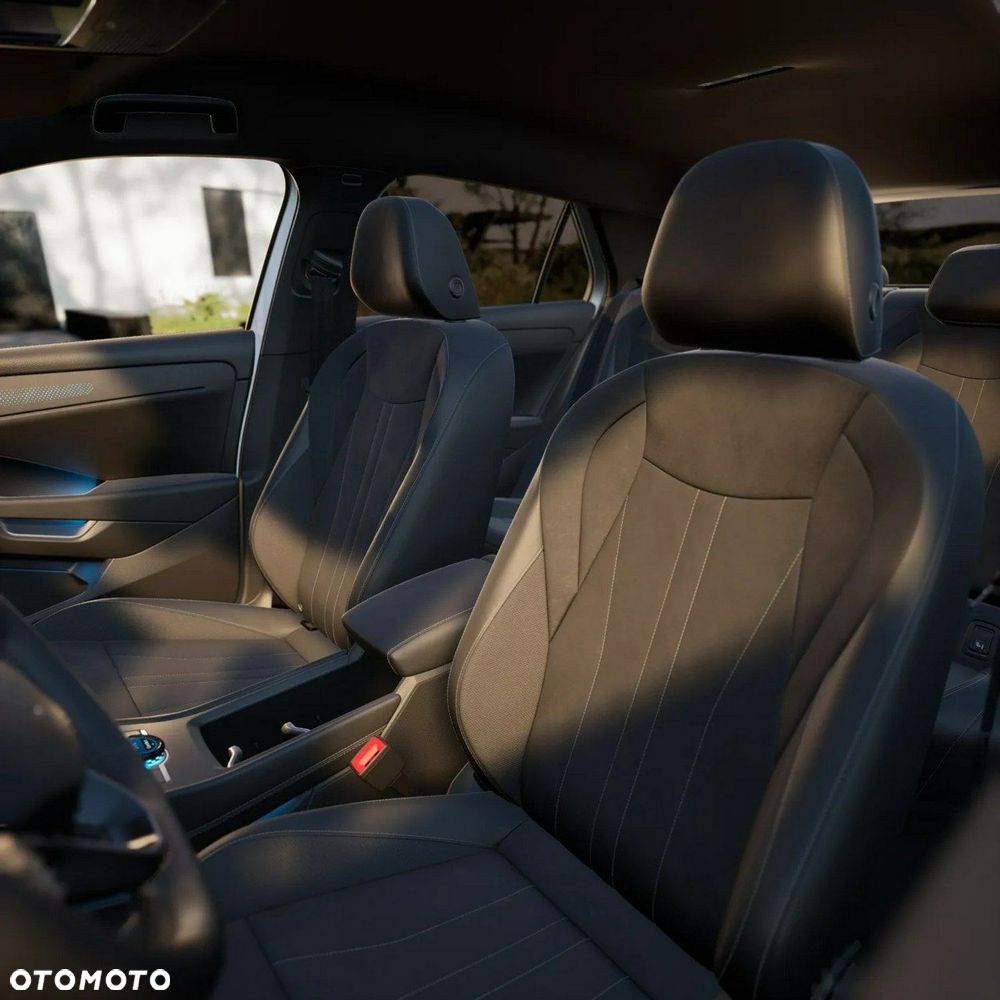 Volkswagen T-Roc - 10