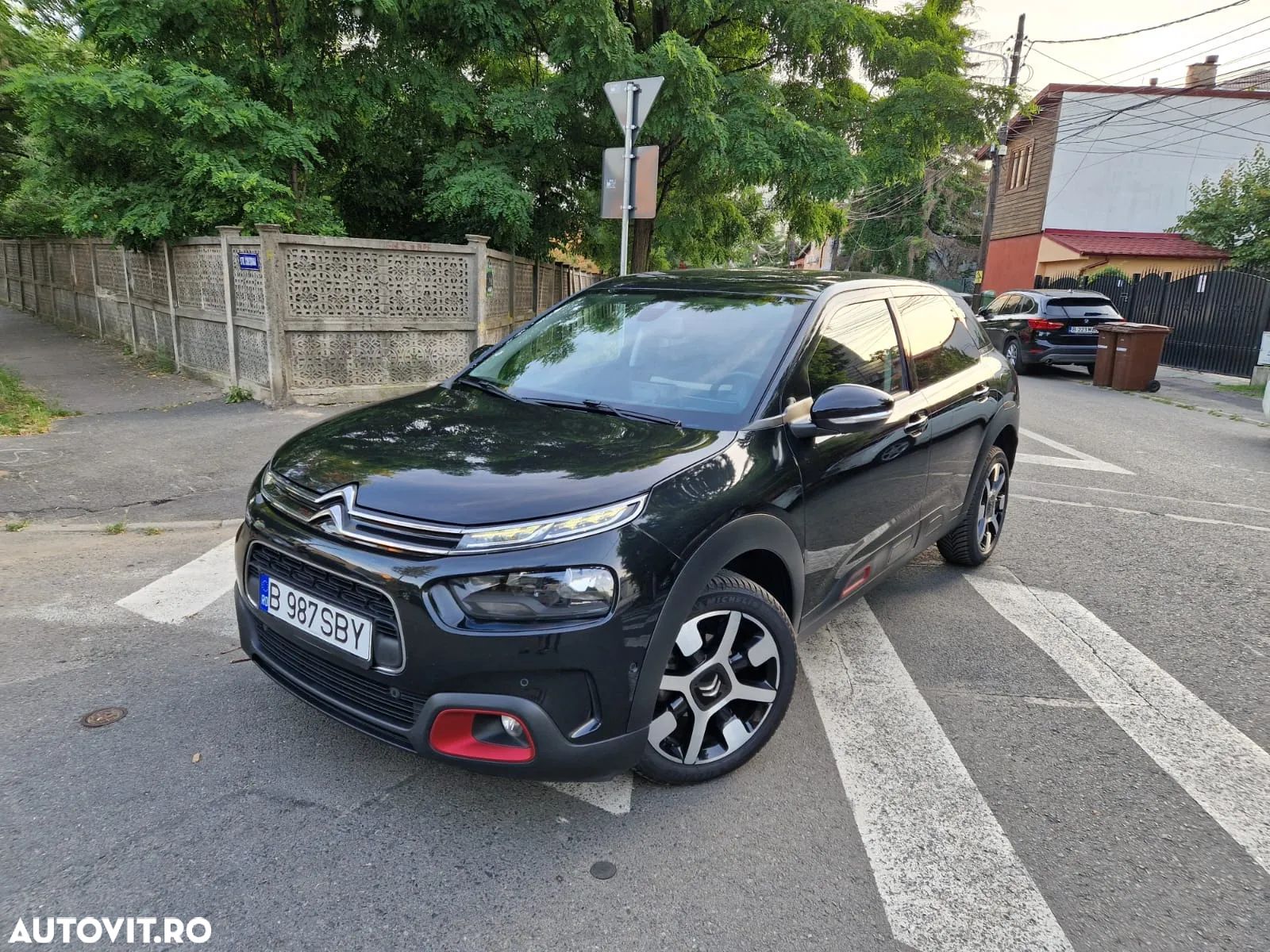 Citroën C4 Cactus Pure Tech e-THP 110 Stop&Start Shine - 1