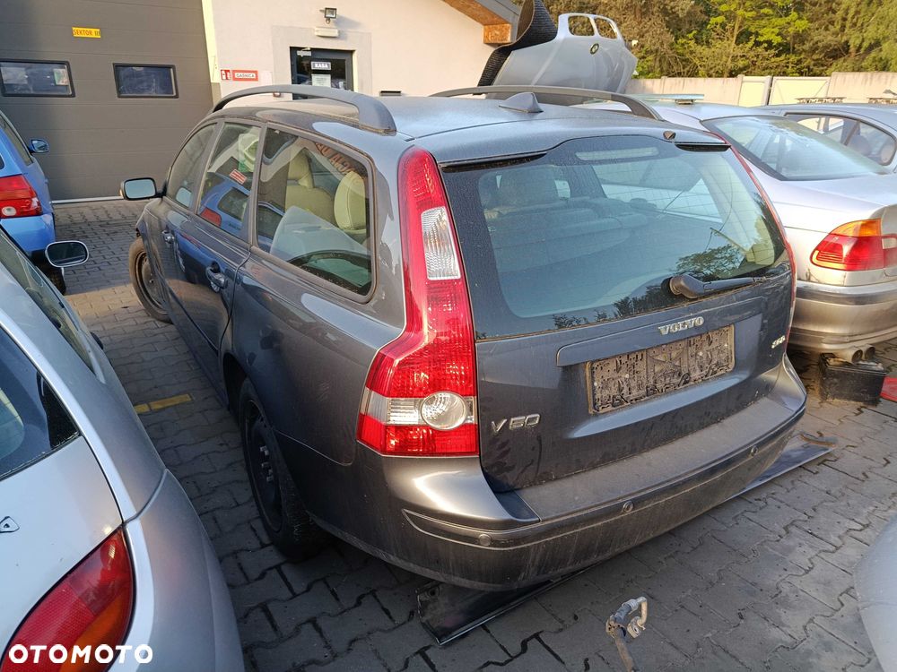 Volvo v50 2.0D 2006r. na CZĘŚCI - 2