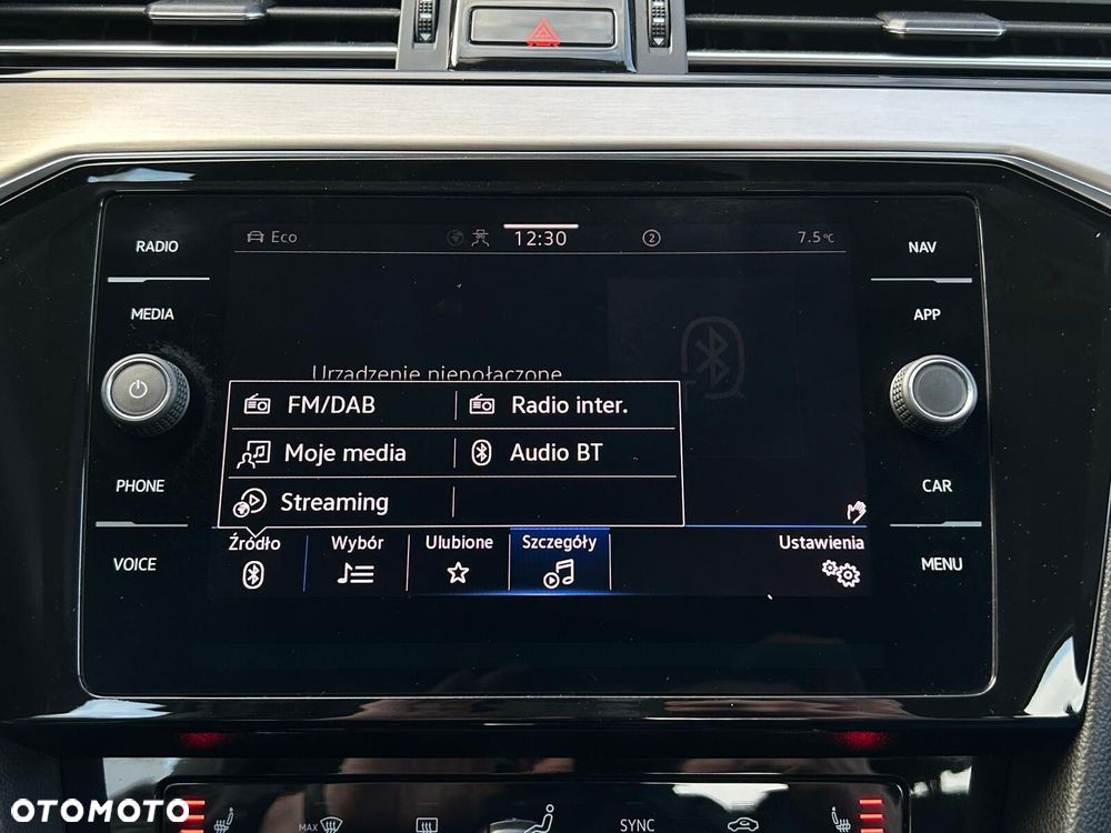 Volkswagen Passat 2.0 TDI Elegance DSG - 33