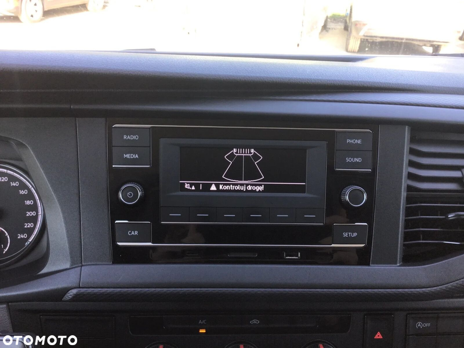 Volkswagen Transporter - 21