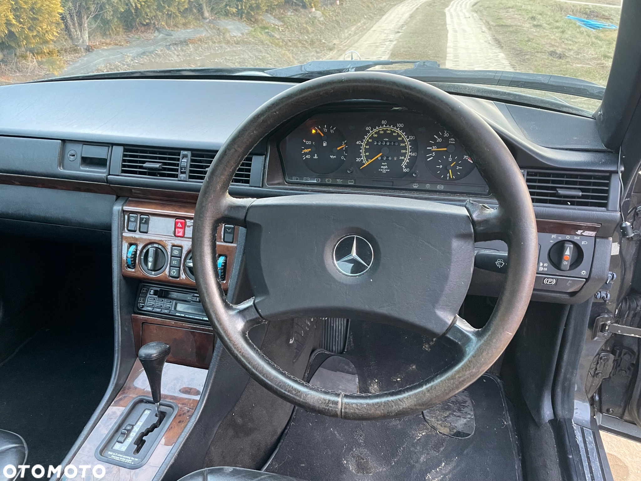 Mercedes-Benz W124 (1984-1993) - 12