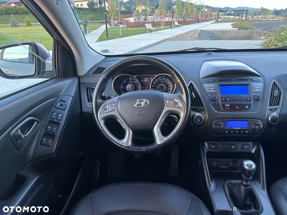 Hyundai ix35 2.0 CRDi 4WD Fifa World Cup Silver Edition - 21