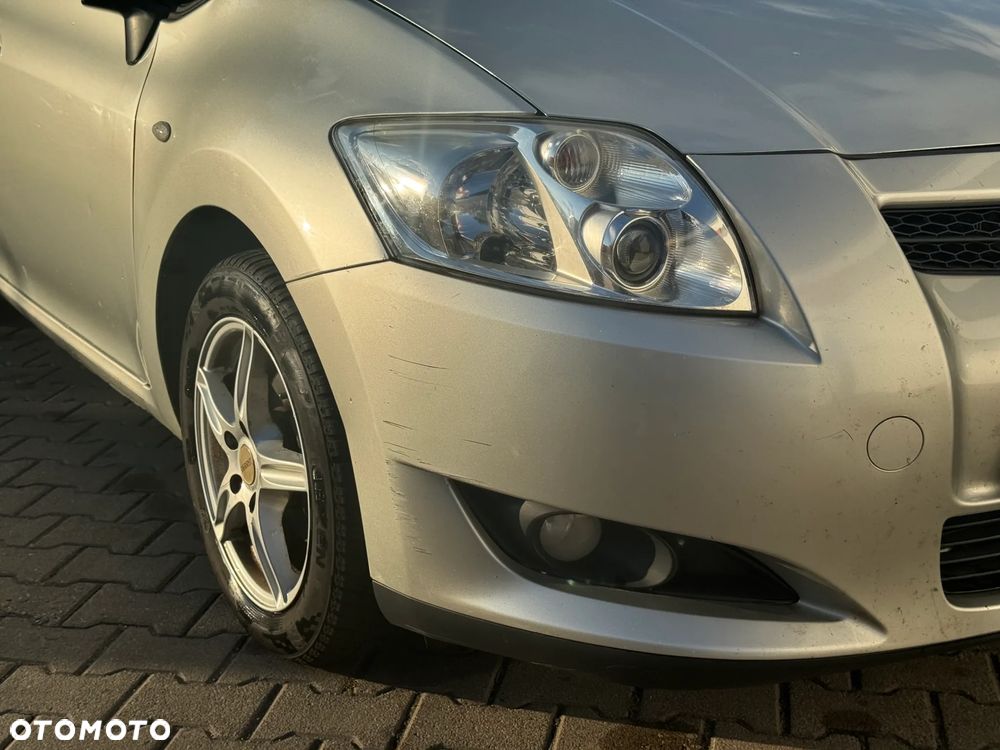 Toyota Auris 1.4 VVT-i Terra - 12