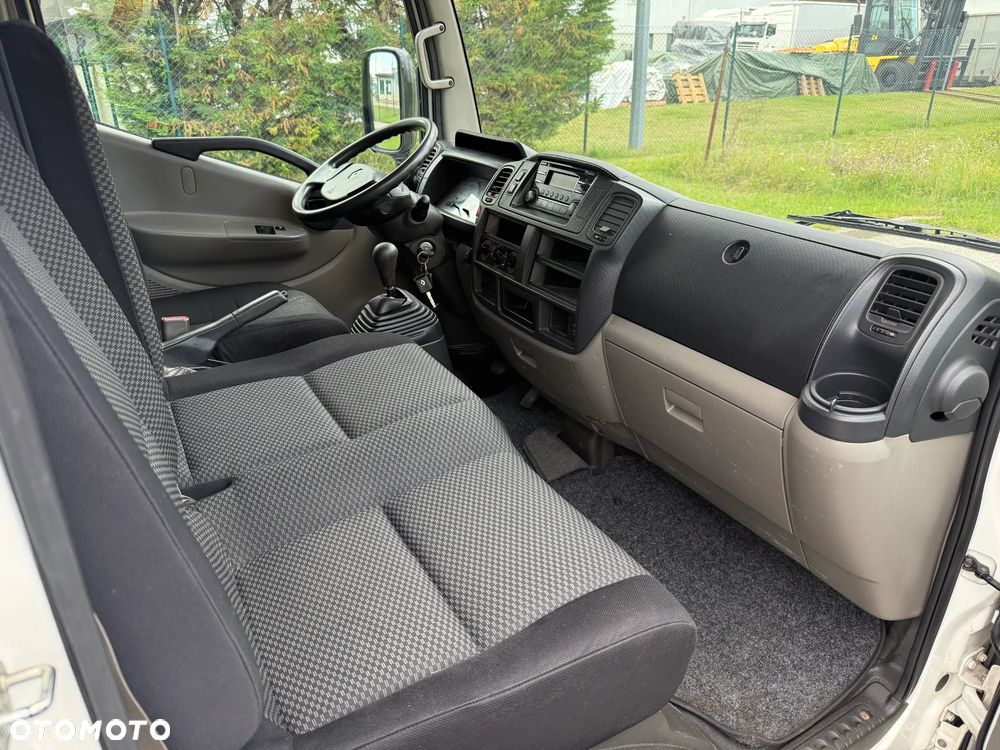 Renault Maxity - 10