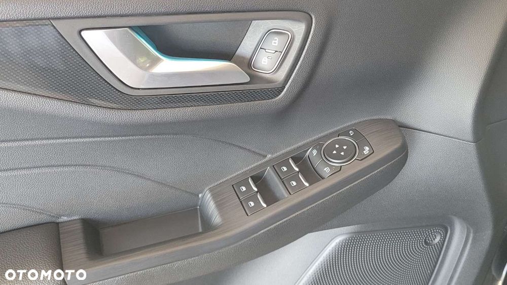 Ford Kuga - 11