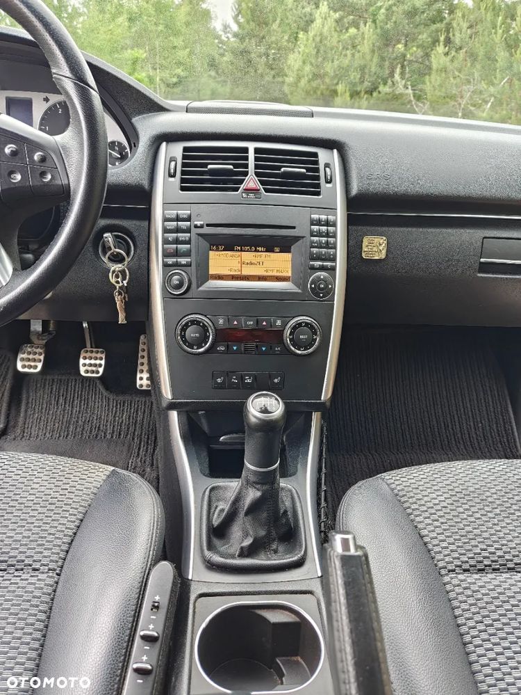 Mercedes-Benz Klasa B 180 CDI - 16