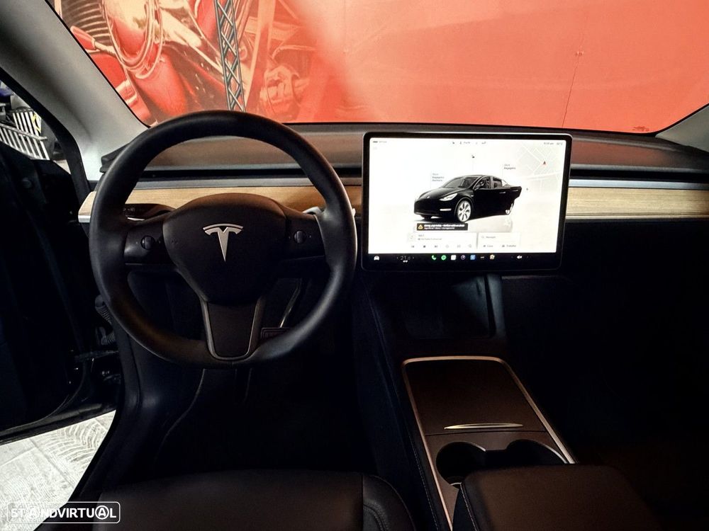 Tesla Model Y Long Range Dual Motor AWD - 9