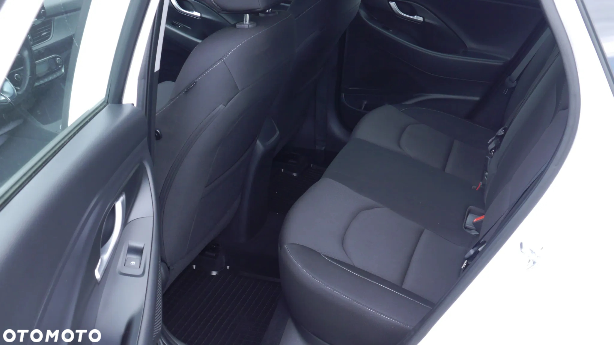 Hyundai i30 Kombi 1.6 CRDI Style - 24