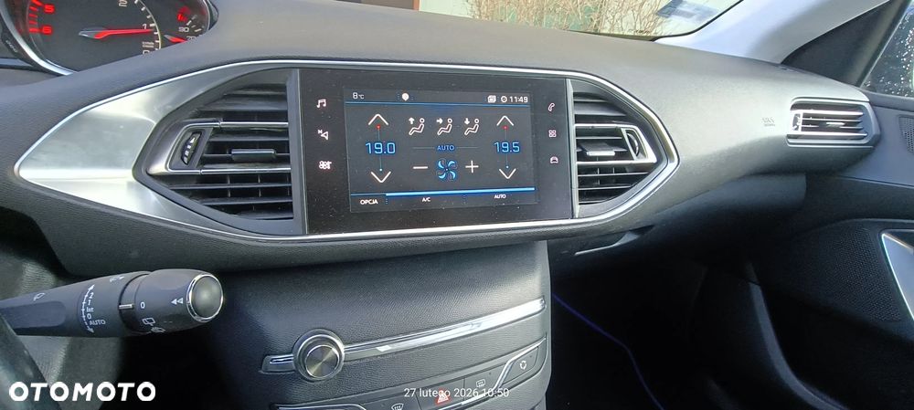 Peugeot 308 BlueHDi 120 EAT6 Stop & Start Allure - 17