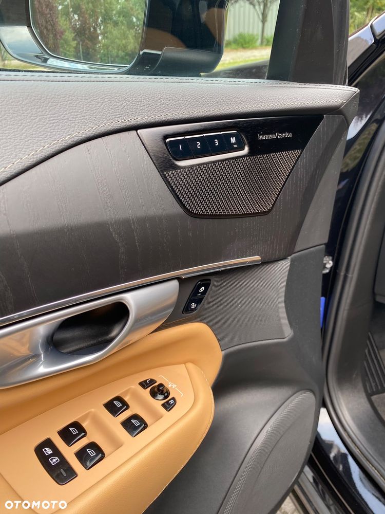 Volvo XC 90 B5 D AWD Ultimate Bright 7os - 20