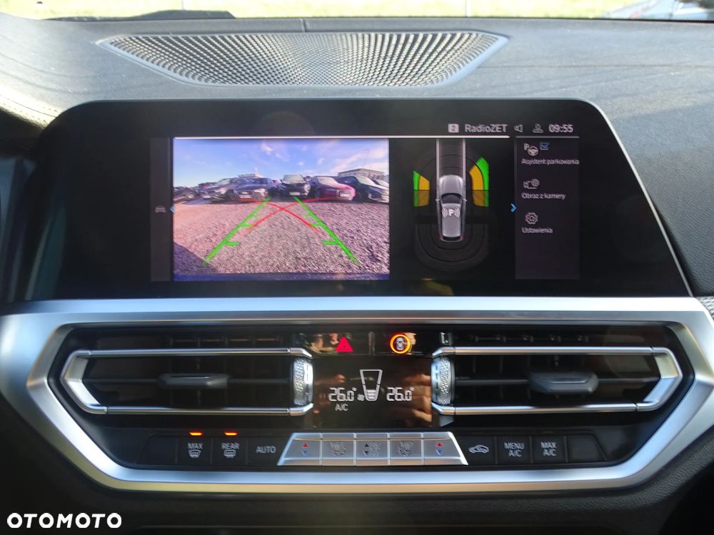 BMW Seria 3 330e xDrive M Sport - 16