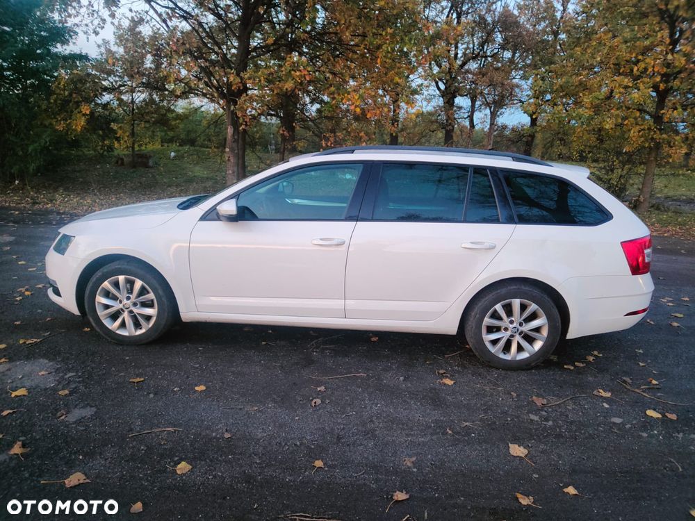 Skoda Octavia 2.0 TDI Style - 10
