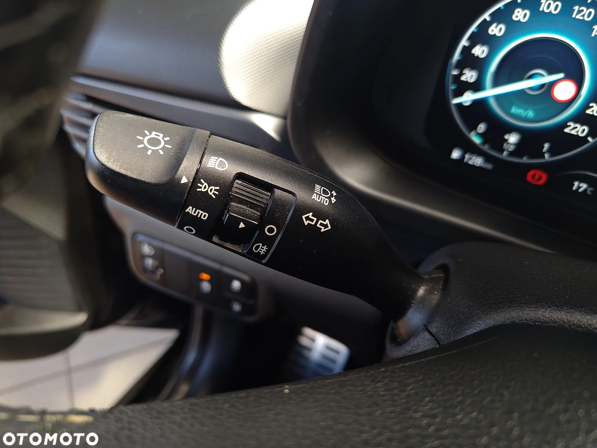 Hyundai Bayon 1.0 T-GDI Executive - 21