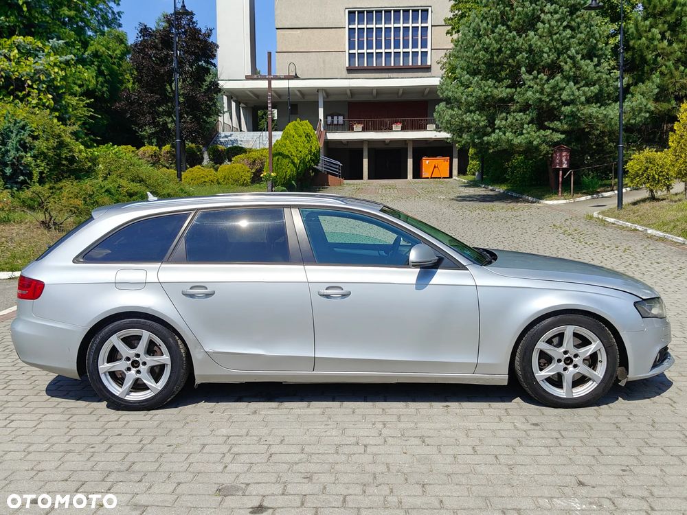 Audi A4 Avant 2.0 TDI DPF quattro Attraction - 13