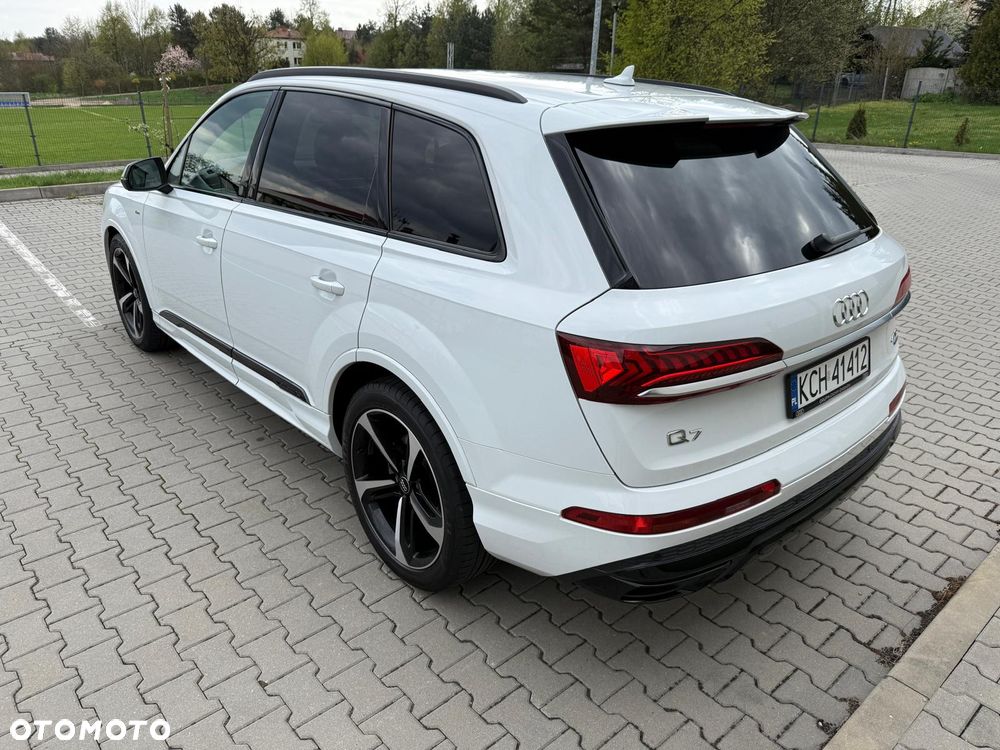 Audi Q7 - 7