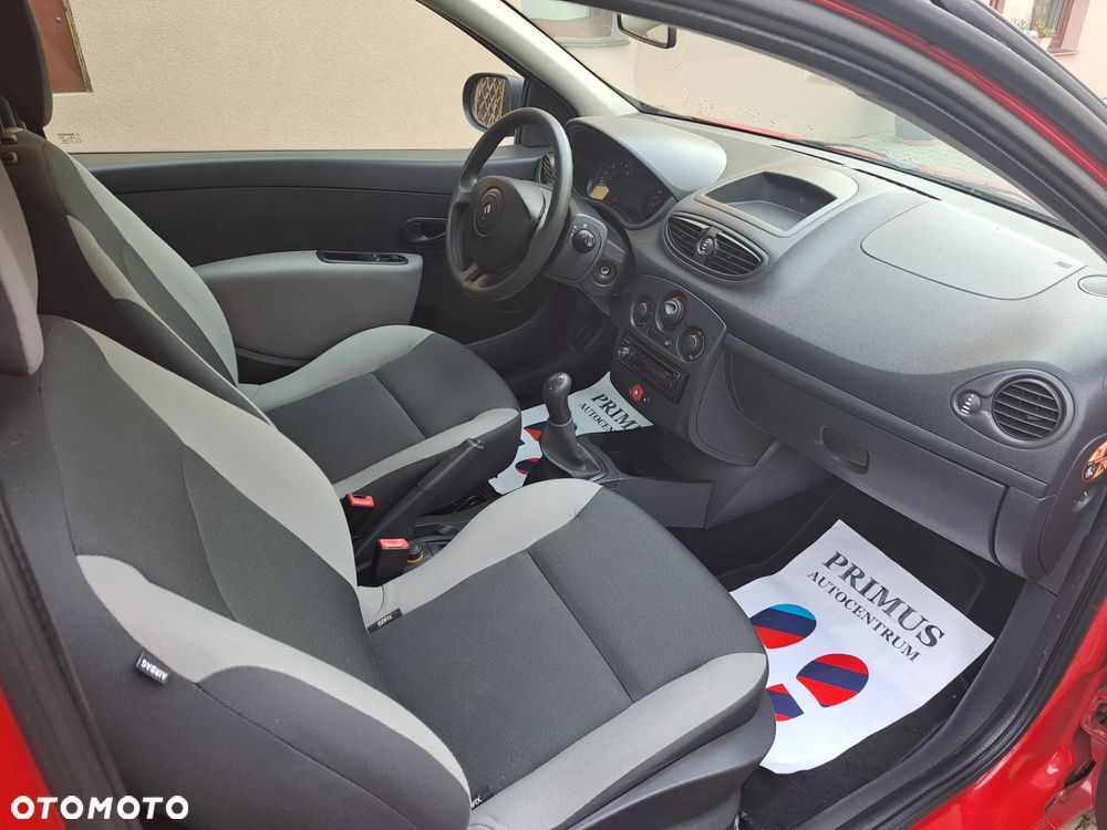 Renault Clio - 13