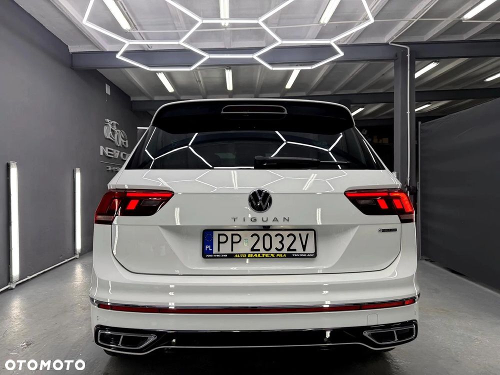 Volkswagen Tiguan 2.0 TDI SCR 4MOTION DSG R-Line - 8