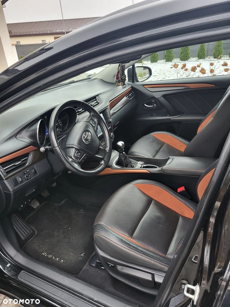 Toyota Avensis 2.0 D-4D Premium - 7