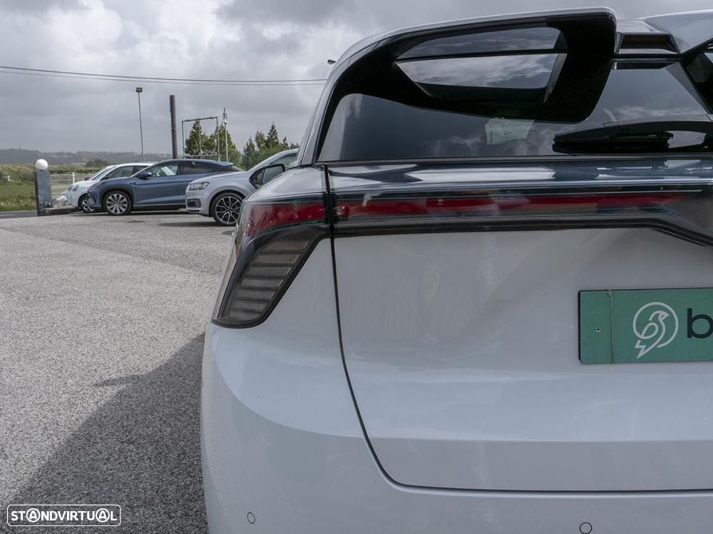 MG MG4 77 kWh Extended Range Luxury - 13