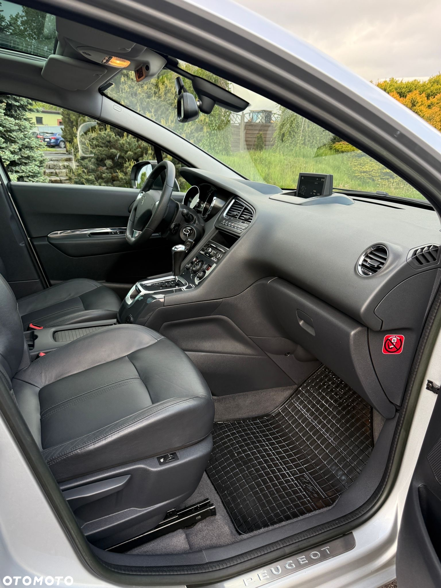 Peugeot 5008 1.6 THP Allure - 29