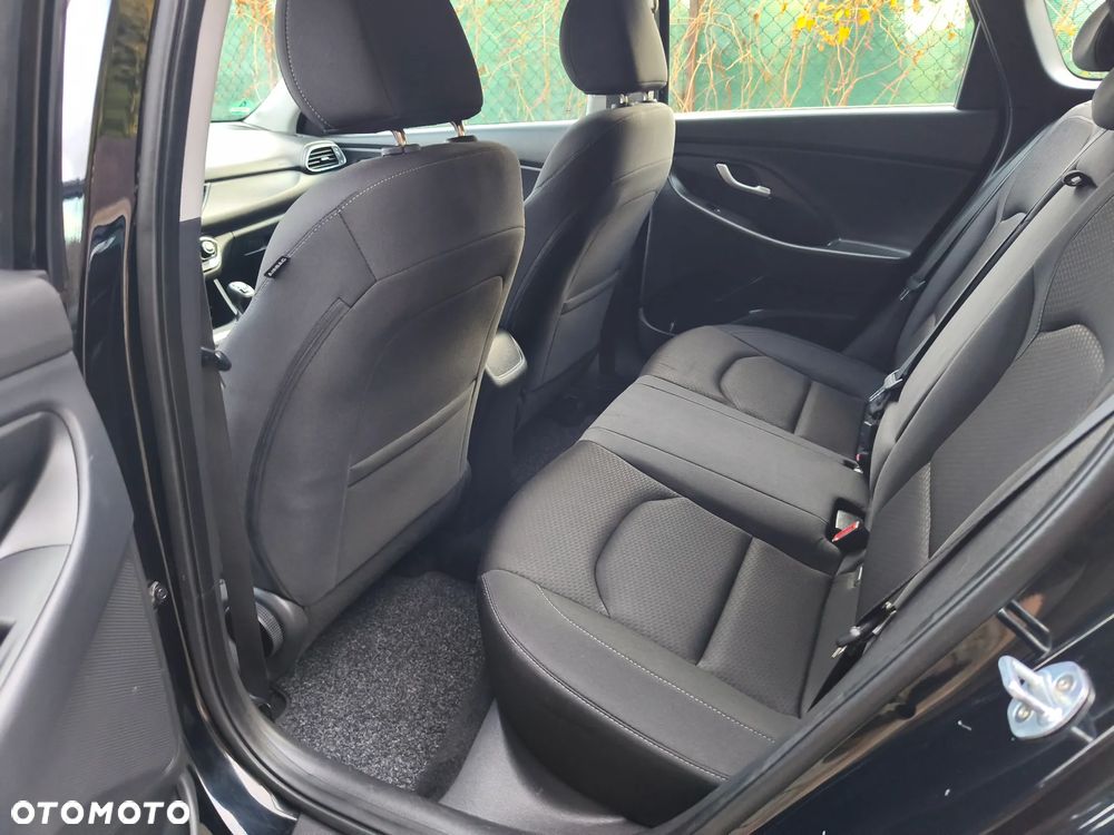 Hyundai i30 1.4 Trend - 21