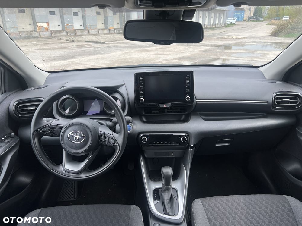 Toyota Yaris Hybrid 1.5 Selection Style - 9