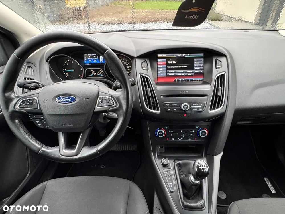 Ford Focus Turnier 1.5 EcoBlue Start-Stopp-System TITANIUM - 15