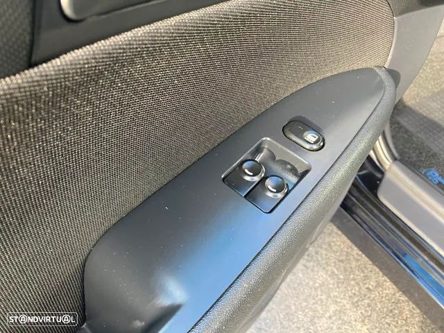 Hyundai i30 1.4 FIFA WM Edition - 21