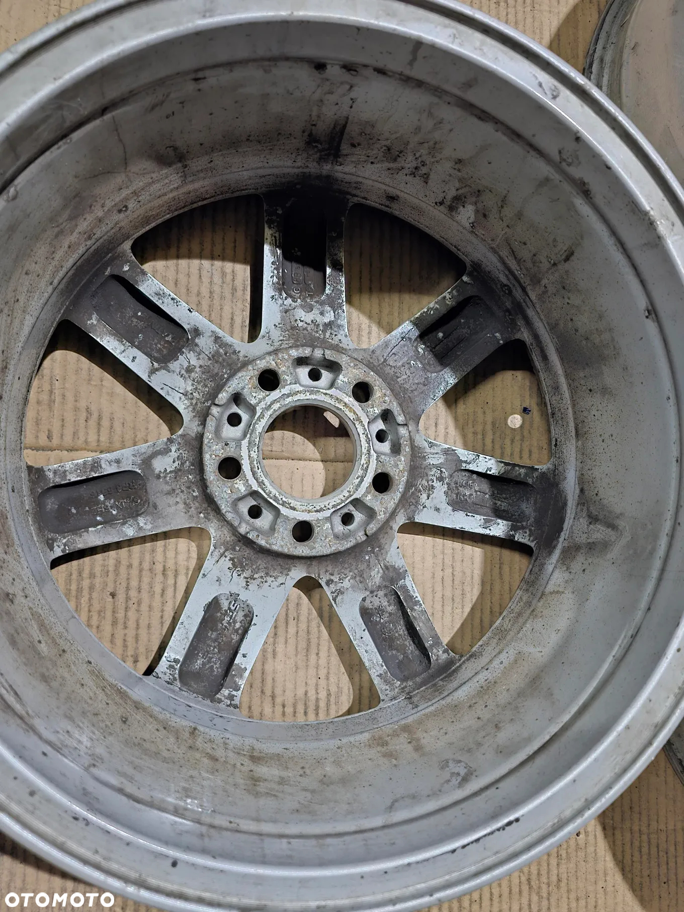 Felgi Aluminiowe 6,5-16 5x112x66,6 ET-50 PLATIN A013 - 5
