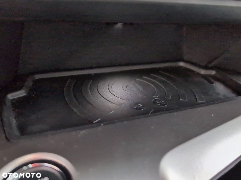 Peugeot 308 1.5 BlueHDi Allure Pack S&S EAT8 - 17