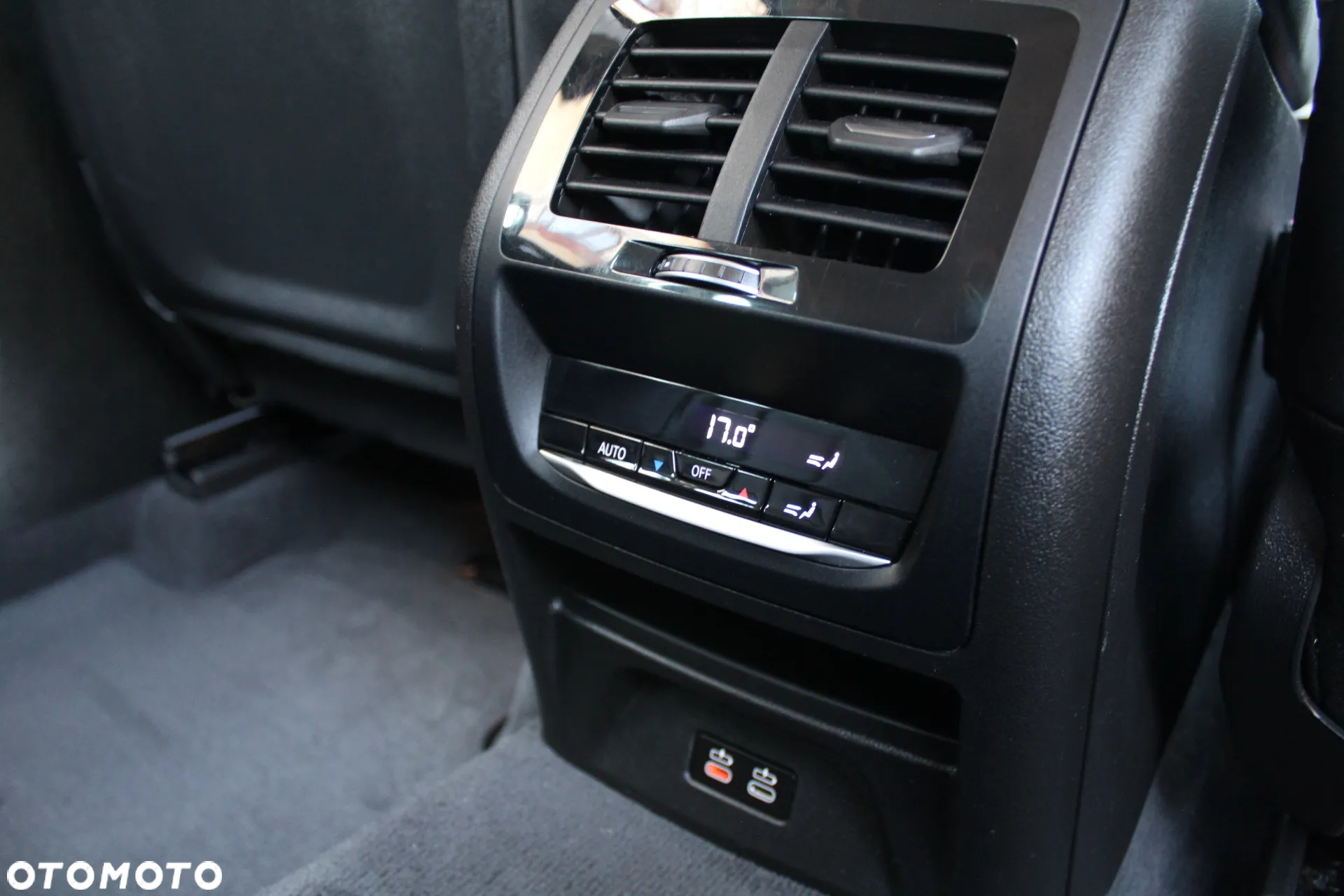 BMW X3 xDrive20i Luxury Line - 24