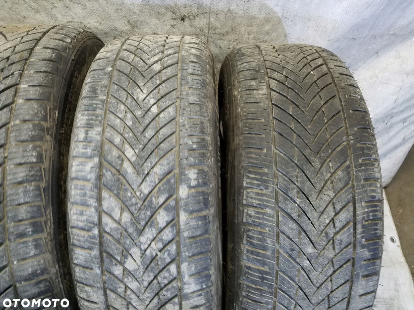 OPONA OPONY ROTALLA SETULA 4 SEASON RA03 215/55 R17 6-7 MM - 4