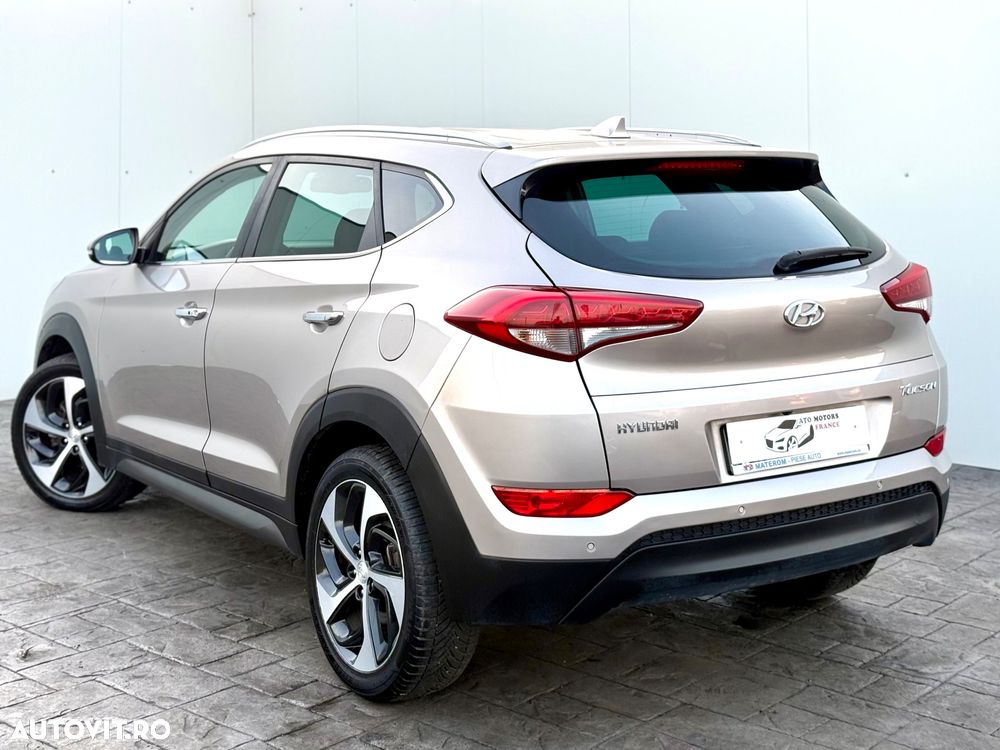 Hyundai Tucson - 4