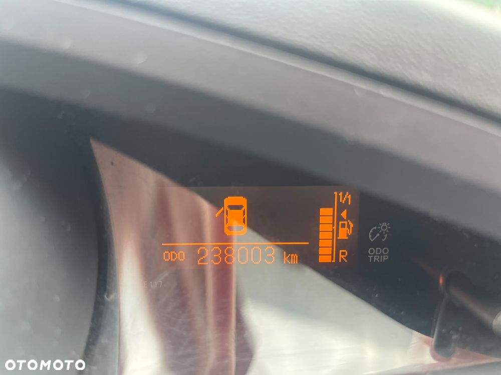 Toyota Verso 1.8 Travel - 14