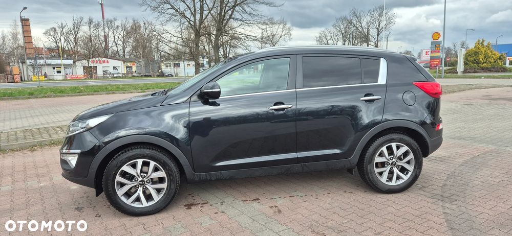 Kia Sportage 1.7 CRDI 2WD Dream-Team Edition - 4