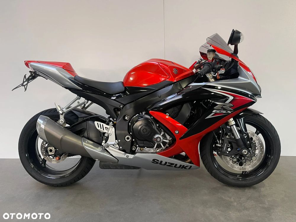 Suzuki GSX-R - 1