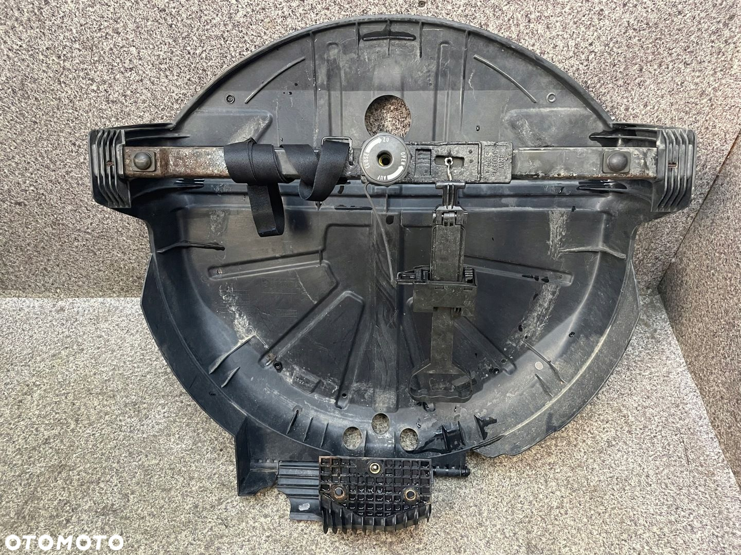 Mechanizm winda oslona kosz mocowanie kola zapasowego raczka BMW X3 E83 BDB - 3