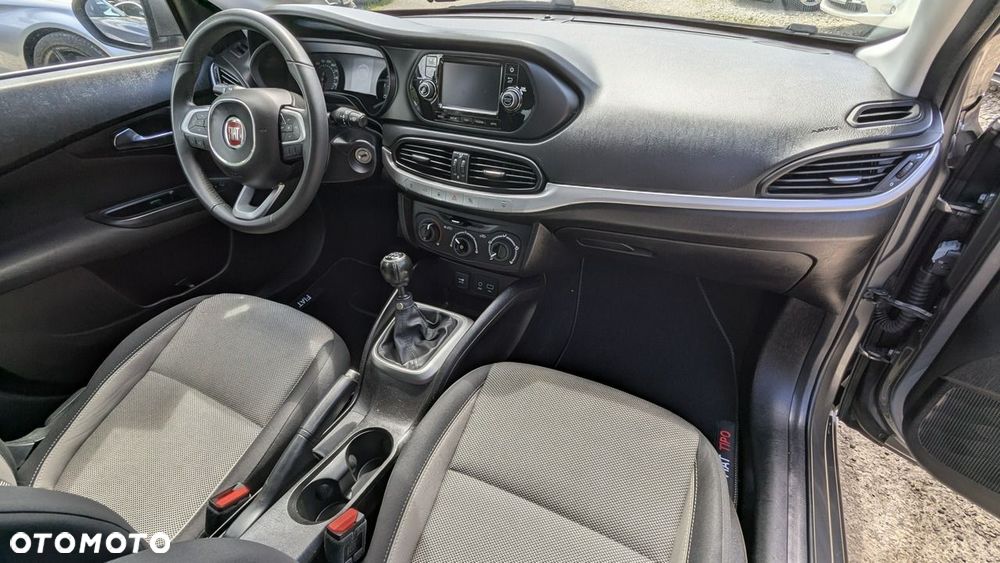 Fiat Tipo 1.4 16v Easy - 21