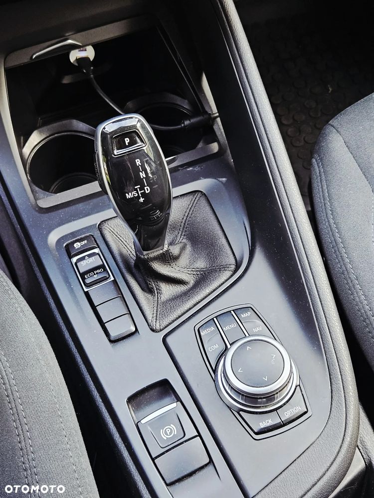 BMW X1 sDrive18i Advantage - 25