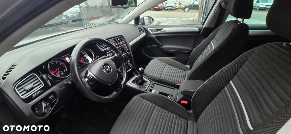 Volkswagen Golf 1.2 TSI BlueMotion Technology Cup - 30