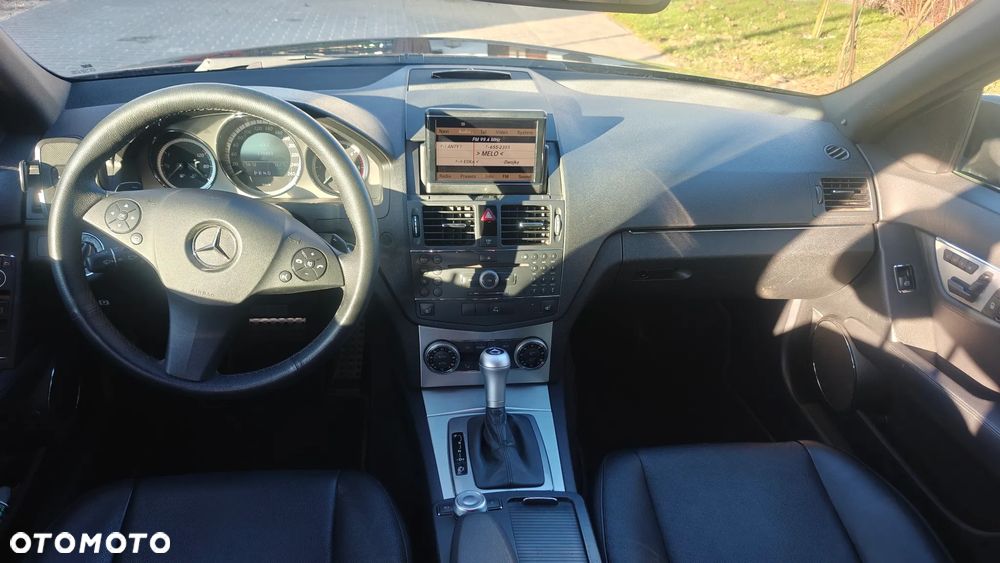 Mercedes-Benz Klasa C 320 CDI 7G-TRONIC Avantgarde - 27