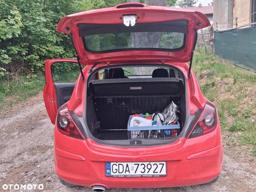 Opel Corsa 1.2 16V Cosmo - 6