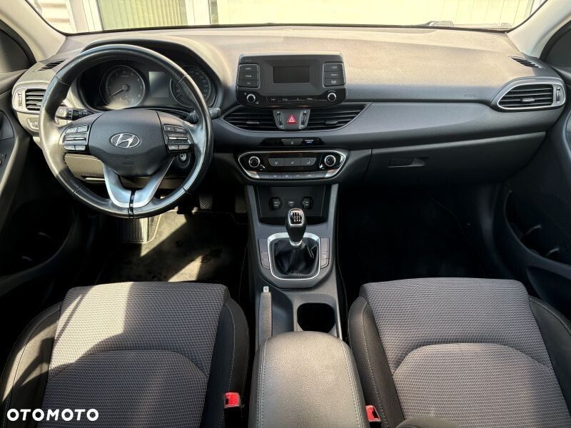 Hyundai i30 1.5 DPI Classic + - 3