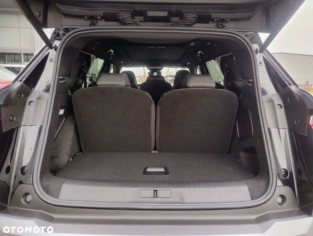 Peugeot 5008 - 8