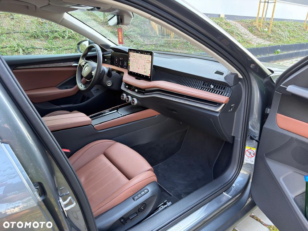 Skoda Superb 2.0 TDI SCR 4x4 L&K DSG - 8