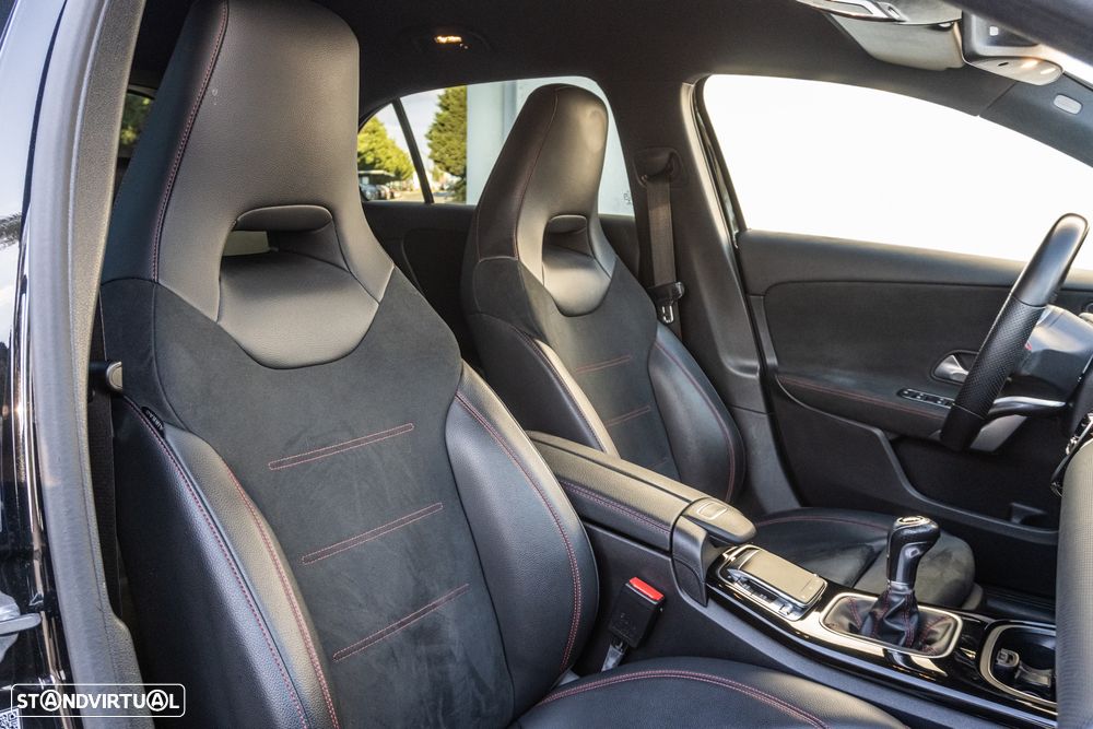 Mercedes-Benz A 180 AMG Line - 19