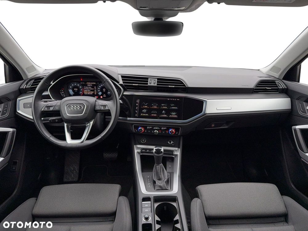 Audi Q3 Sportback - 15