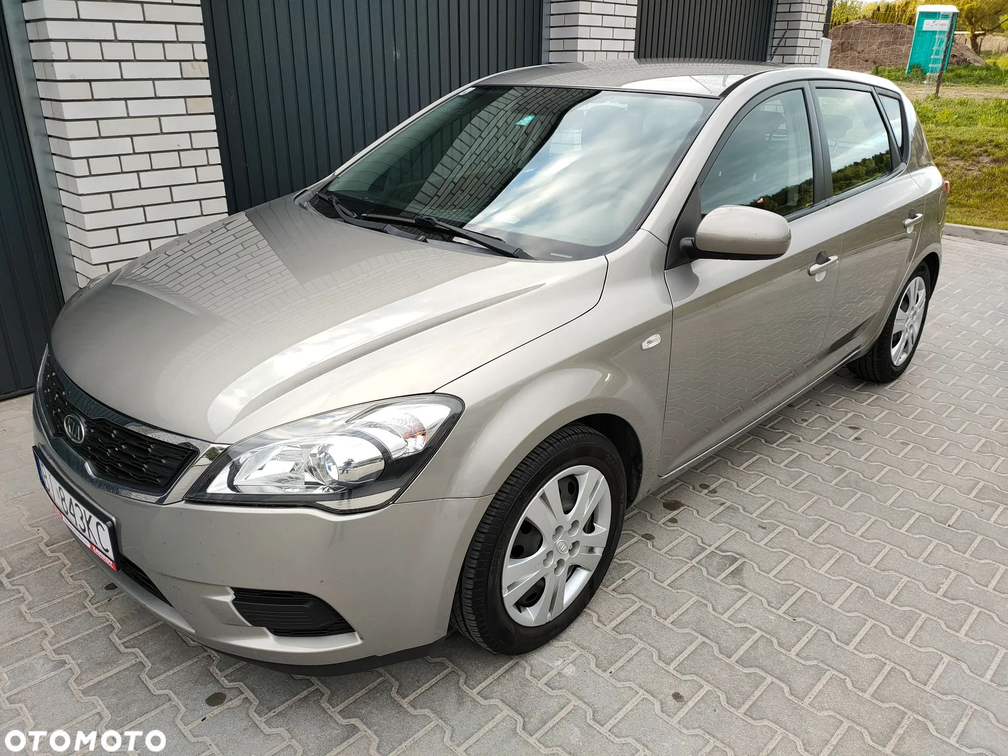 Kia Ceed 1.4 CVVT Attract - 1