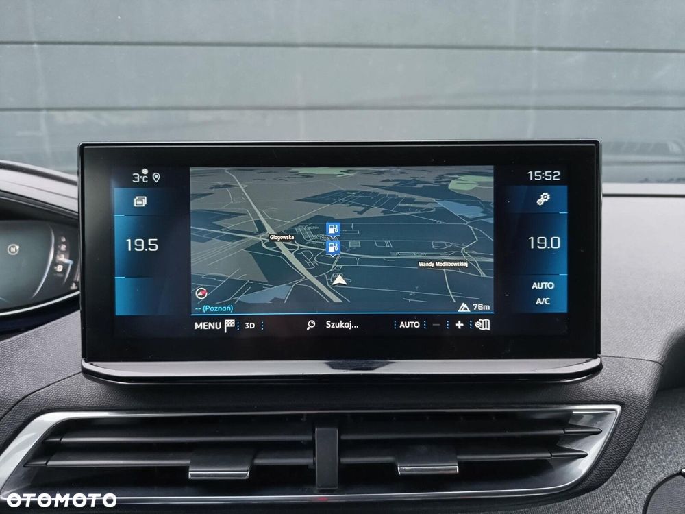 Peugeot 3008 1.2 PureTech Allure S&S - 32